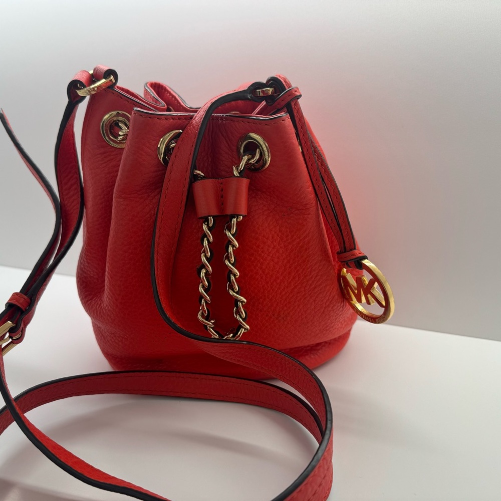 🧡 Orange Michael Kors bag with gold chains - Picture 3 of 4